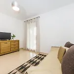 Two-bedroom In Biograd * Lisane Tinjske
