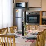 Casa de Férias Two-bedroom In Biograd Lisane Tinjske