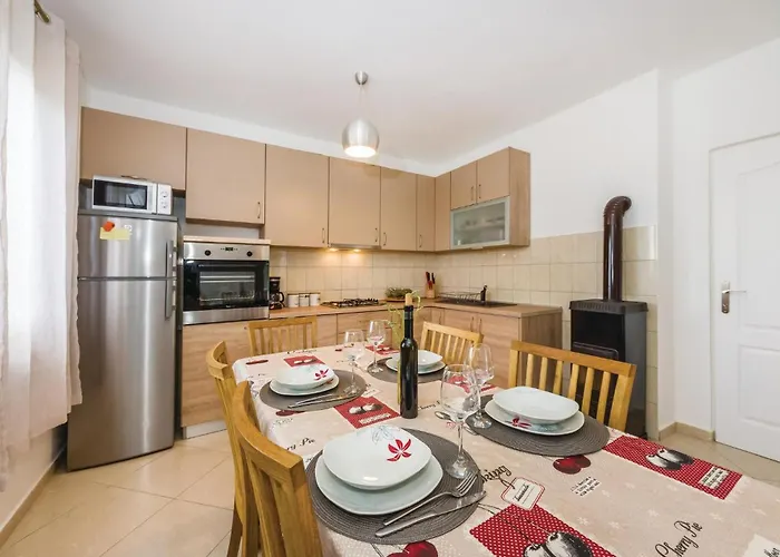 펜션 Two-bedroom In Biograd