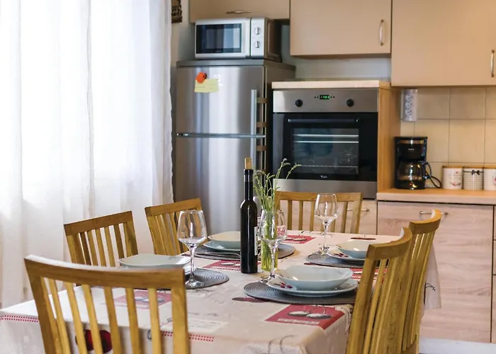 펜션 Two-bedroom In Biograd Lisane Tinjske