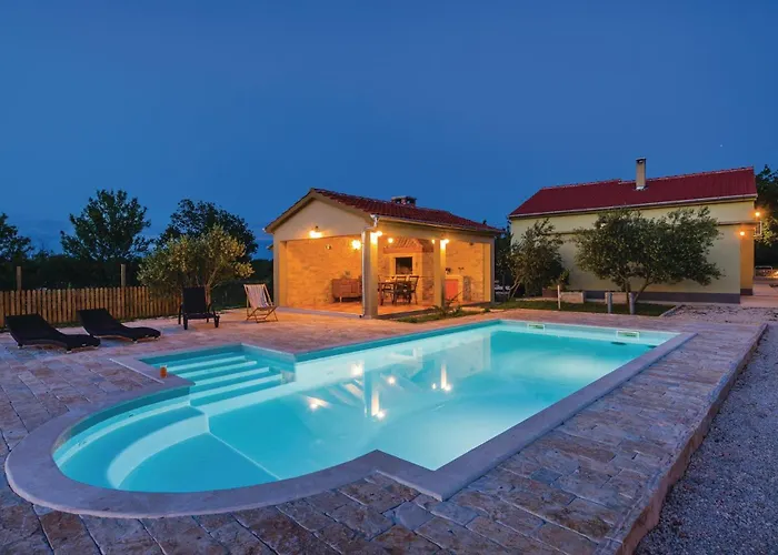 Two-bedroom In Biograd Дом отдыха *