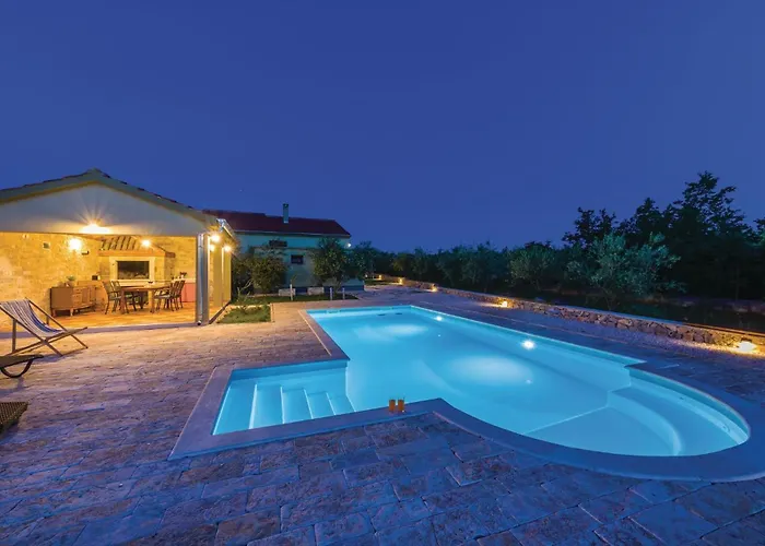 Дом отдыха Two-bedroom In Biograd *