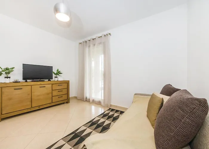 Two-bedroom In Biograd * Lisane Tinjske